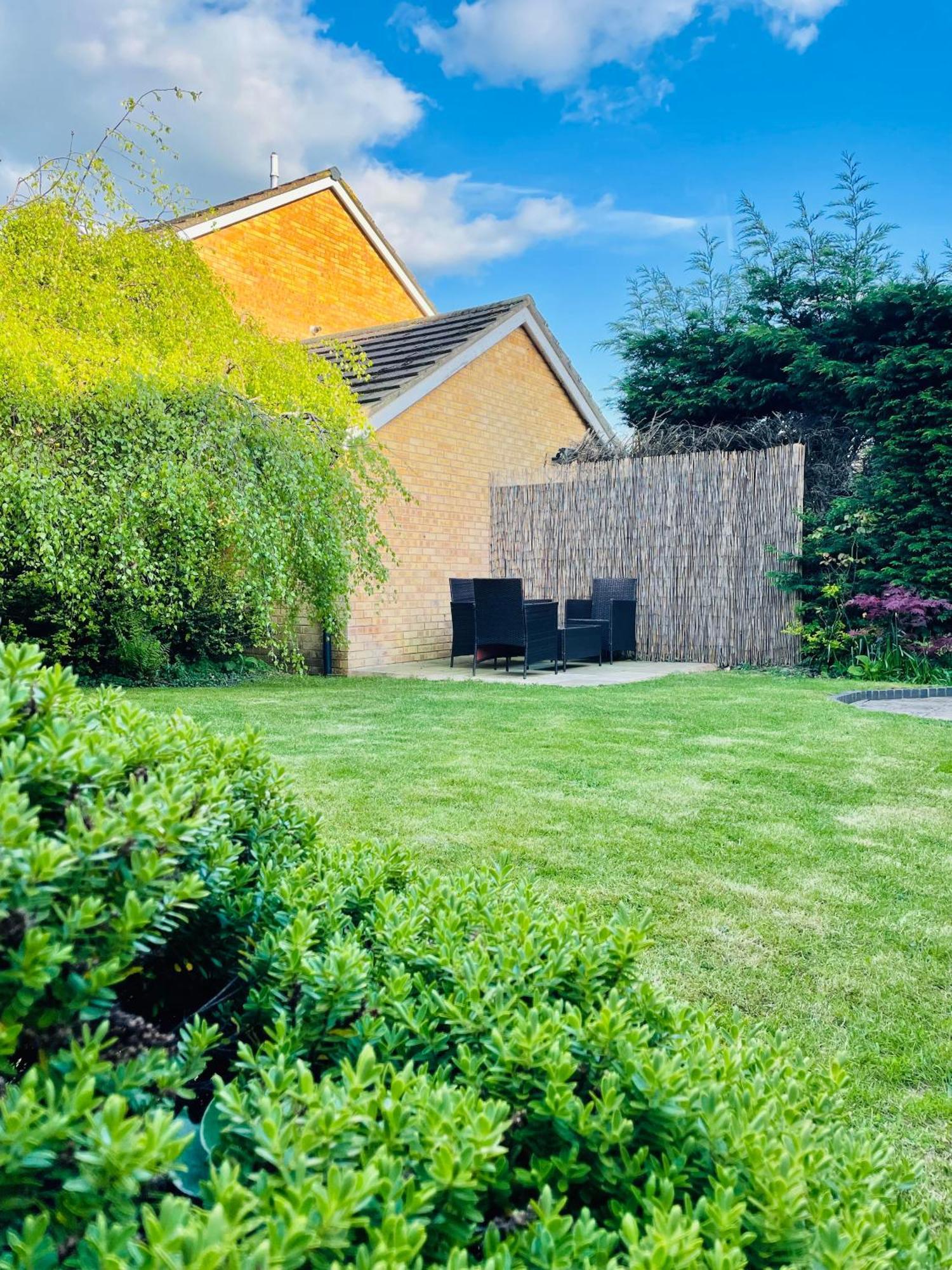 Home In Solihull - Near Nec, Bhx & Solihull Town Centre バーミンガム エクステリア 写真